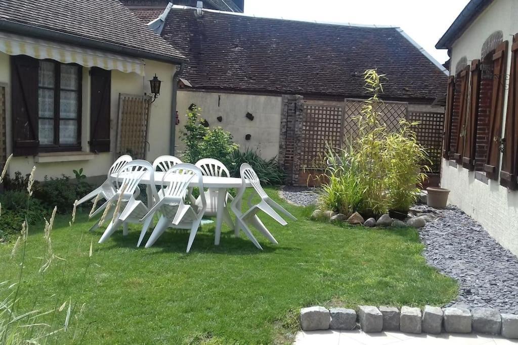 Gite De La Bouvotte Neuville-sur-Vannes Exteriör bild